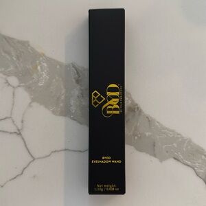 🌸5/$25🌸 BYOD eyeshadow wand in diamonds and pearls